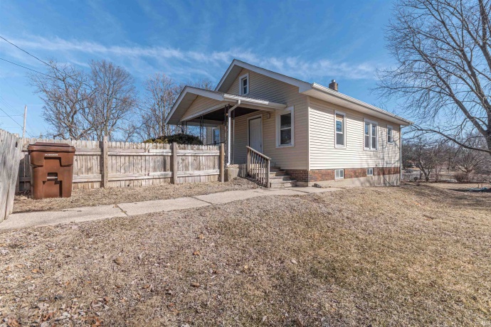 802 Waveland, ROCKFORD, Illinois 61108, 3 Bedrooms Bedrooms, ,1 BathroomBathrooms,House,For Sale,Waveland,202601101