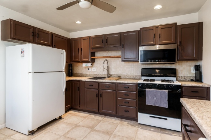 4734 Cheshire, LOVES PARK, Illinois 61111, 3 Bedrooms Bedrooms, ,2 BathroomsBathrooms,House,For Sale,Cheshire,202601105