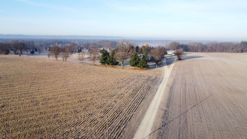 18280 IL Route 84, SAVANNA, Illinois 61074, 5 Bedrooms Bedrooms, ,2 BathroomsBathrooms,House,For Sale,IL Route 84,202601106