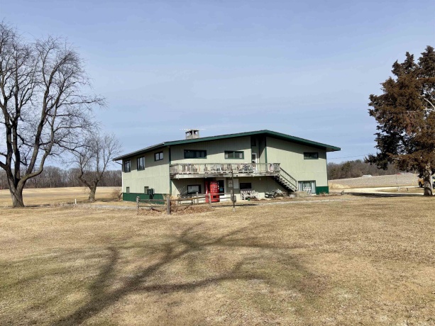 18280 IL Route 84, SAVANNA, Illinois 61074, 5 Bedrooms Bedrooms, ,2 BathroomsBathrooms,House,For Sale,IL Route 84,202601106