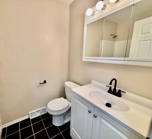 4303 O'Connell, ROCKFORD, Illinois 61109, 3 Bedrooms Bedrooms, ,1 BathroomBathrooms,House,For Sale,O'Connell,202601108