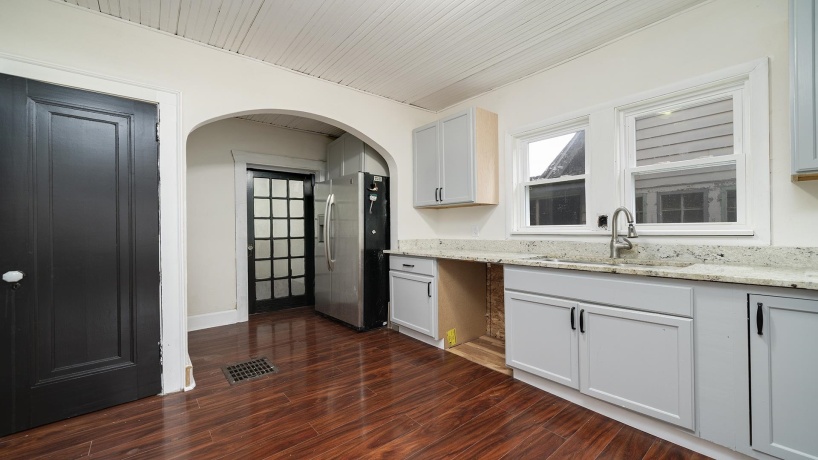 1611 Jackson, ROCKFORD, Illinois 61107, 3 Bedrooms Bedrooms, ,2 BathroomsBathrooms,House,For Sale,Jackson,202601109