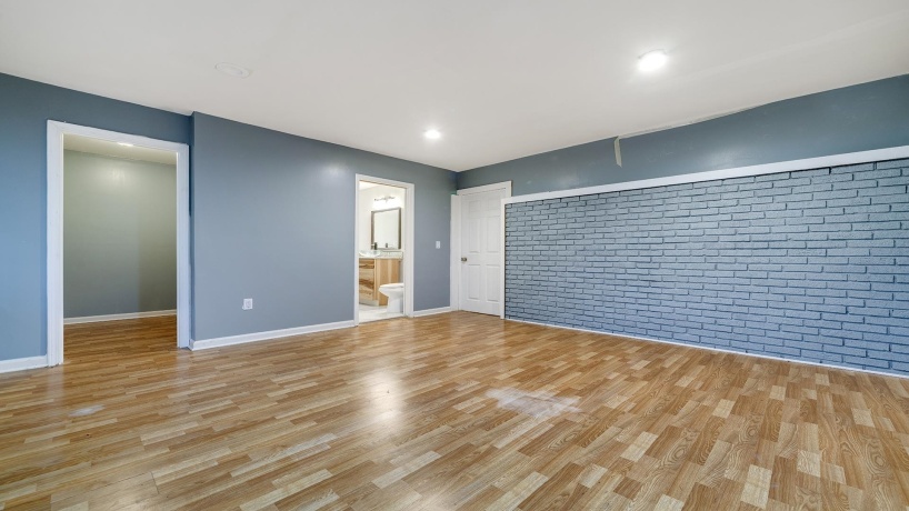 1611 Jackson, ROCKFORD, Illinois 61107, 3 Bedrooms Bedrooms, ,2 BathroomsBathrooms,House,For Sale,Jackson,202601109