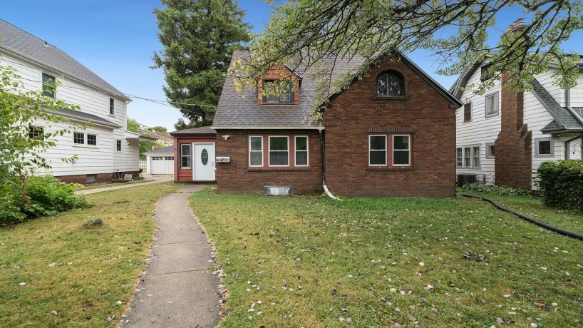 1611 Jackson, ROCKFORD, Illinois 61107, 3 Bedrooms Bedrooms, ,2 BathroomsBathrooms,House,For Sale,Jackson,202601109