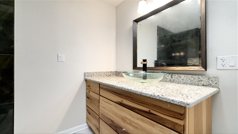 1611 Jackson, ROCKFORD, Illinois 61107, 3 Bedrooms Bedrooms, ,2 BathroomsBathrooms,House,For Sale,Jackson,202601109