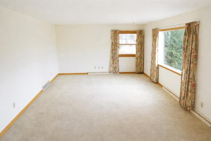 1244 LACRESTA, FREEPORT, Illinois 61032, 3 Bedrooms Bedrooms, ,1 BathroomBathrooms,House,For Sale,LACRESTA,202506380