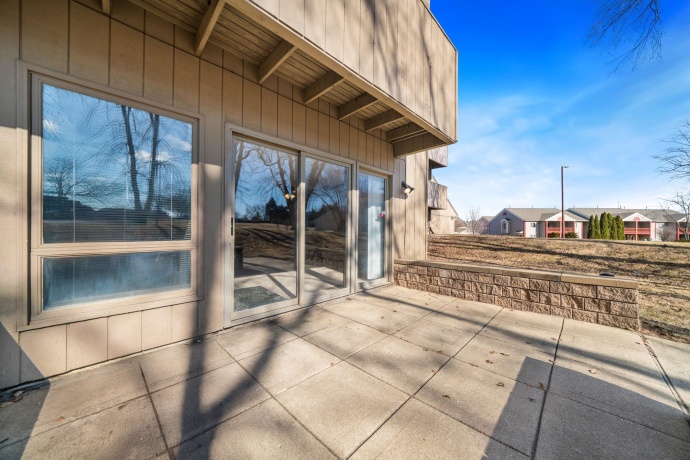 218 Bienterra, ROCKFORD, Illinois 61107, 2 Bedrooms Bedrooms, ,2 BathroomsBathrooms,Condominium,For Sale,Bienterra,202601111