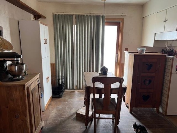 2585 Van Brocklyn, FREEPORT, Illinois 61032, 3 Bedrooms Bedrooms, ,1 BathroomBathrooms,House,For Sale,Van Brocklyn,202601112