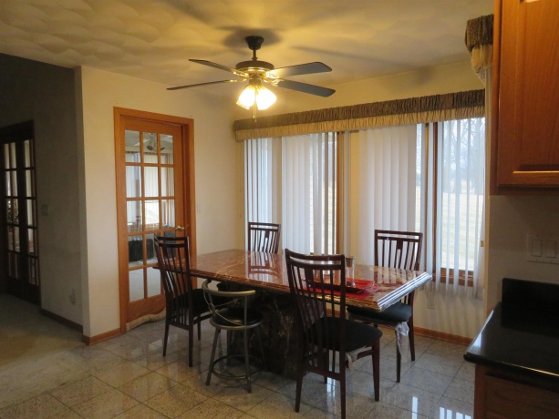 3204 Farmdale, FREEPORT, Illinois 61032, 3 Bedrooms Bedrooms, ,3 BathroomsBathrooms,House,For Sale,Farmdale,202601113