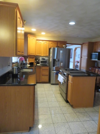 3204 Farmdale, FREEPORT, Illinois 61032, 3 Bedrooms Bedrooms, ,3 BathroomsBathrooms,House,For Sale,Farmdale,202601113