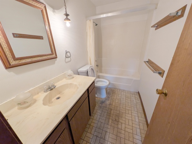 404 Atlantic, POPLAR GROVE, Illinois 61065, 3 Bedrooms Bedrooms, ,2 BathroomsBathrooms,House,For Sale,Atlantic,202601119