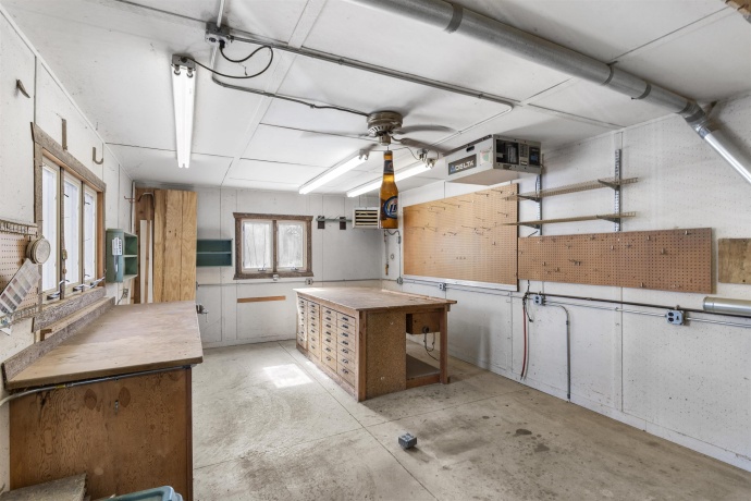 601 Pearl, BELVIDERE, Illinois 61008, ,5+ Units,For Sale,Pearl,202601125