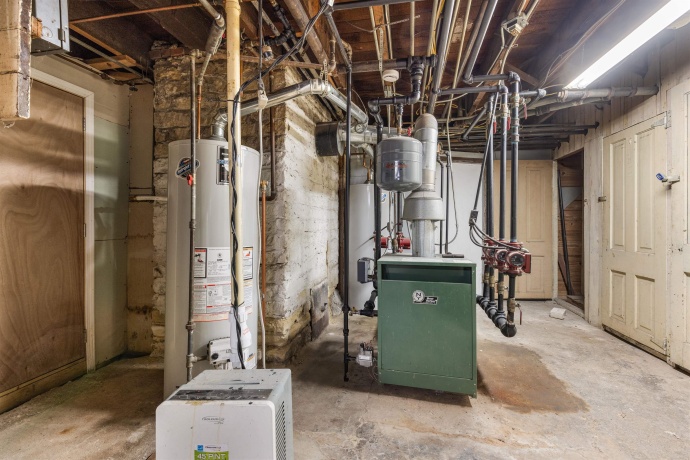 601 Pearl, BELVIDERE, Illinois 61008, ,5+ Units,For Sale,Pearl,202601125