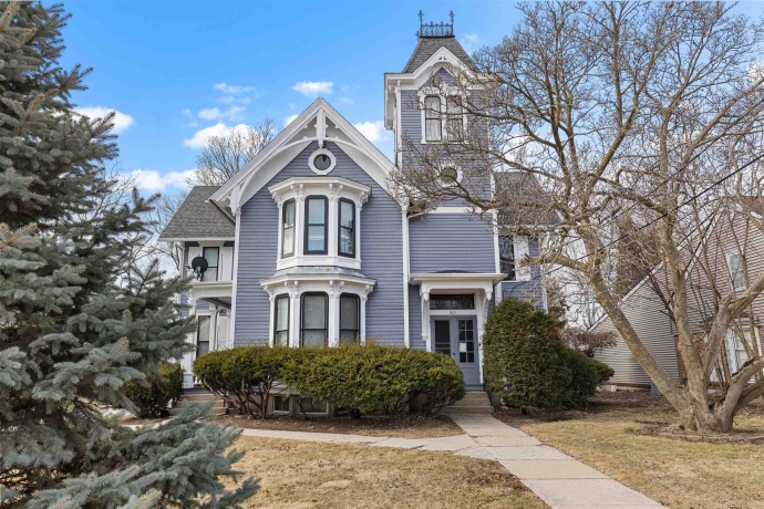 601 Pearl, BELVIDERE, Illinois 61008, ,5+ Units,For Sale,Pearl,202601125