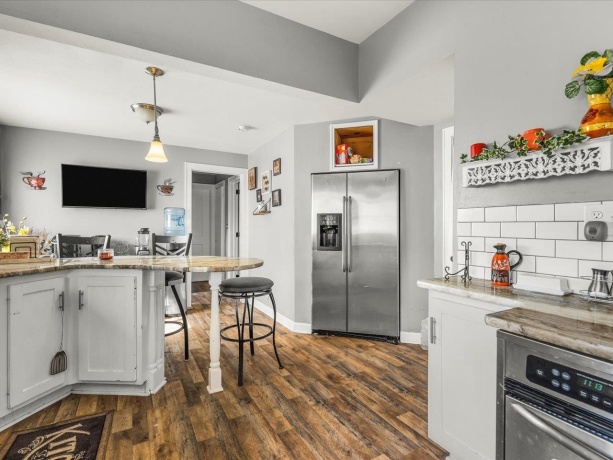 422 Rockford, ROCKFORD, Illinois 61107, 5 Bedrooms Bedrooms, ,2 BathroomsBathrooms,House,For Sale,Rockford,202506125