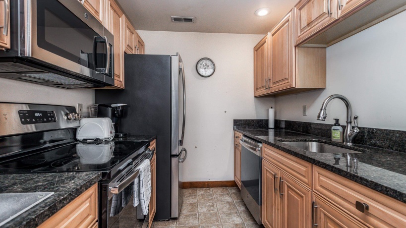 144 Plum Cove, GALENA, Illinois 61036, 2 Bedrooms Bedrooms, ,2 BathroomsBathrooms,Condominium,For Sale,Plum Cove,202601124