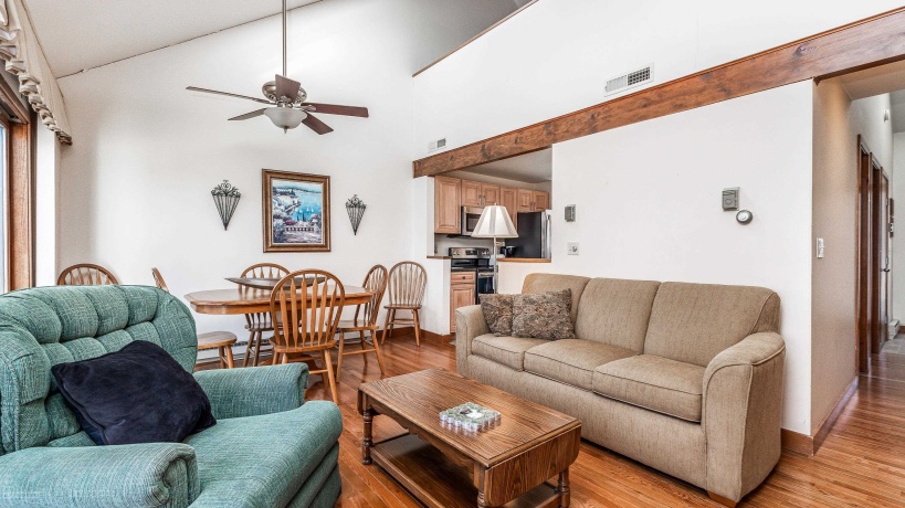 144 Plum Cove, GALENA, Illinois 61036, 2 Bedrooms Bedrooms, ,2 BathroomsBathrooms,Condominium,For Sale,Plum Cove,202601124