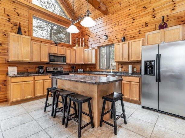 242 Blackhawk, GALENA, Illinois 61036, 4 Bedrooms Bedrooms, ,4 BathroomsBathrooms,House,For Sale,Blackhawk,202601129