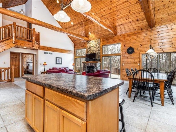 242 Blackhawk, GALENA, Illinois 61036, 4 Bedrooms Bedrooms, ,4 BathroomsBathrooms,House,For Sale,Blackhawk,202601129