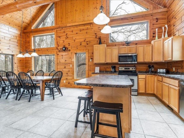 242 Blackhawk, GALENA, Illinois 61036, 4 Bedrooms Bedrooms, ,4 BathroomsBathrooms,House,For Sale,Blackhawk,202601129