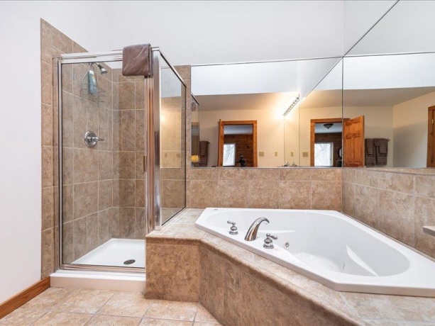 242 Blackhawk, GALENA, Illinois 61036, 4 Bedrooms Bedrooms, ,4 BathroomsBathrooms,House,For Sale,Blackhawk,202601129