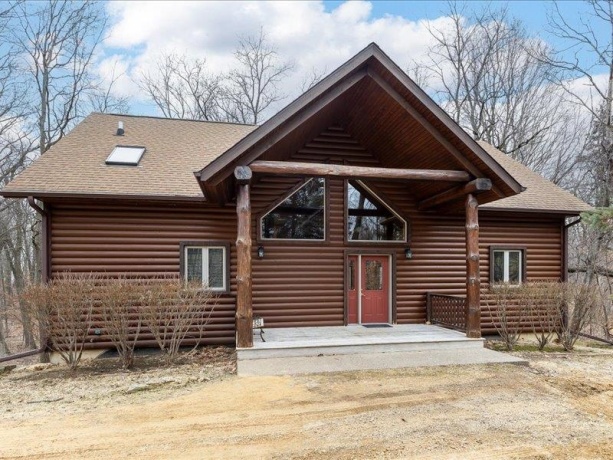 242 Blackhawk, GALENA, Illinois 61036, 4 Bedrooms Bedrooms, ,4 BathroomsBathrooms,House,For Sale,Blackhawk,202601129