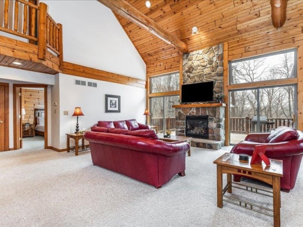 242 Blackhawk, GALENA, Illinois 61036, 4 Bedrooms Bedrooms, ,4 BathroomsBathrooms,House,For Sale,Blackhawk,202601129