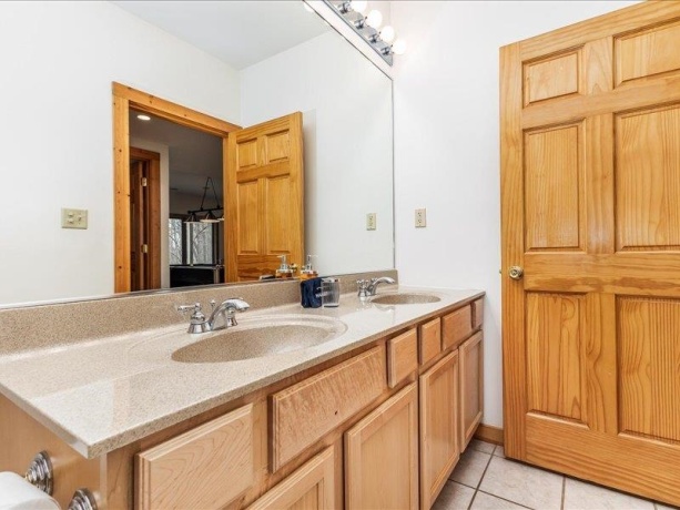 242 Blackhawk, GALENA, Illinois 61036, 4 Bedrooms Bedrooms, ,4 BathroomsBathrooms,House,For Sale,Blackhawk,202601129