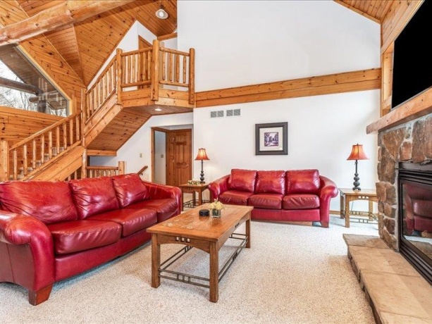 242 Blackhawk, GALENA, Illinois 61036, 4 Bedrooms Bedrooms, ,4 BathroomsBathrooms,House,For Sale,Blackhawk,202601129