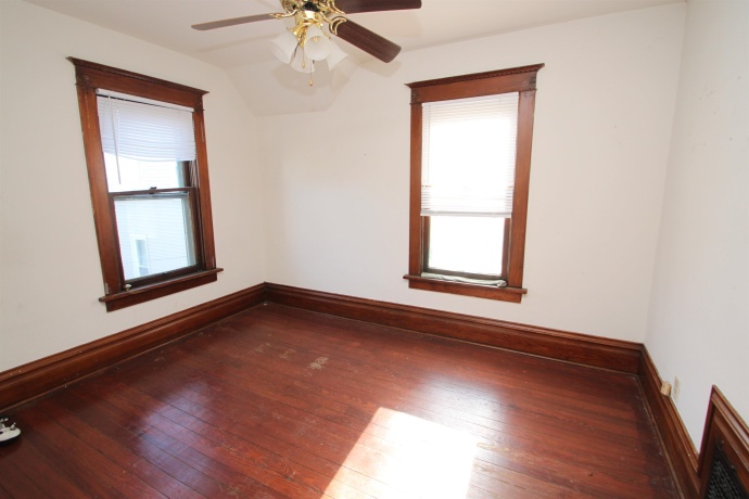 1033 Spafford, ROCKFORD, Illinois 61107, 3 Bedrooms Bedrooms, ,1 BathroomBathrooms,House,For Sale,Spafford,202500999