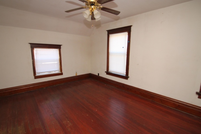 1033 Spafford, ROCKFORD, Illinois 61107, 3 Bedrooms Bedrooms, ,1 BathroomBathrooms,House,For Sale,Spafford,202500999