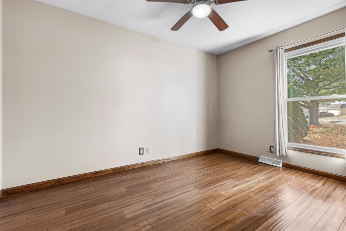 5727 Mayapple, LOVES PARK, Illinois 61111, 3 Bedrooms Bedrooms, ,3 BathroomsBathrooms,House,For Sale,Mayapple,202601131