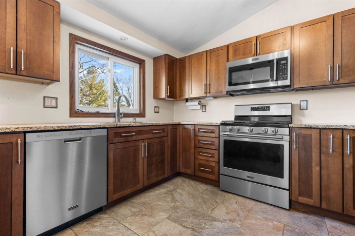 5727 Mayapple, LOVES PARK, Illinois 61111, 3 Bedrooms Bedrooms, ,3 BathroomsBathrooms,House,For Sale,Mayapple,202601131