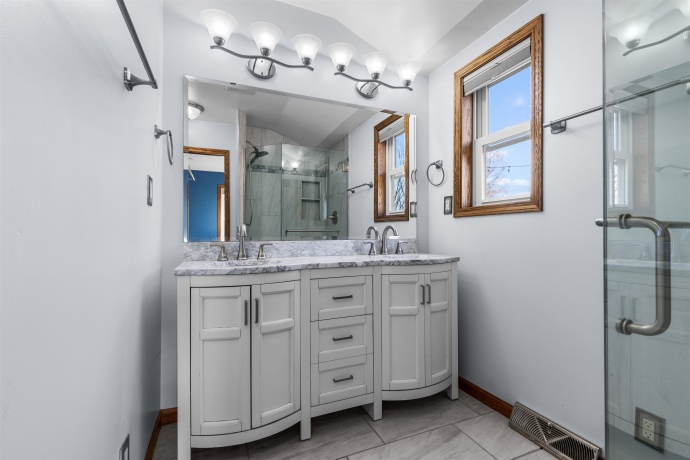 5727 Mayapple, LOVES PARK, Illinois 61111, 3 Bedrooms Bedrooms, ,3 BathroomsBathrooms,House,For Sale,Mayapple,202601131