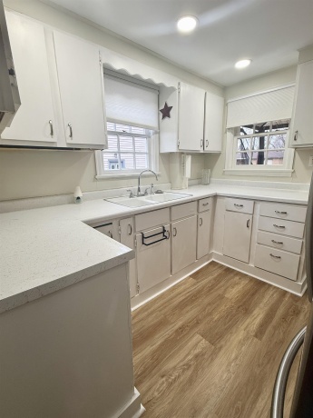 401 Junius, LOVES PARK, Illinois 61111, 3 Bedrooms Bedrooms, ,2 BathroomsBathrooms,House,For Sale,Junius,202601132