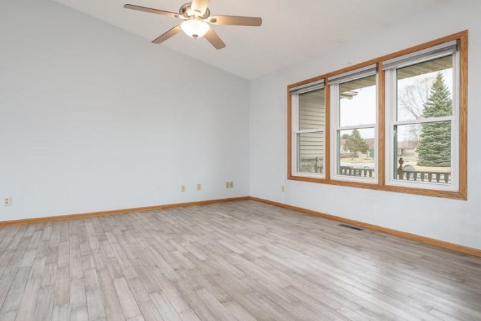 212 ROYAL, BELVIDERE, Illinois 61008, 3 Bedrooms Bedrooms, ,2 BathroomsBathrooms,House,For Sale,ROYAL,202601134