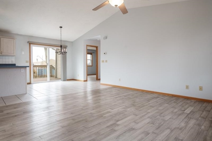 212 ROYAL, BELVIDERE, Illinois 61008, 3 Bedrooms Bedrooms, ,2 BathroomsBathrooms,House,For Sale,ROYAL,202601134