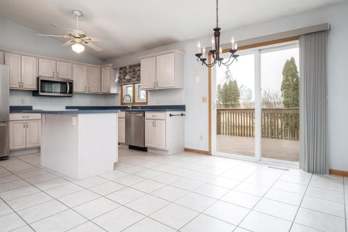 212 ROYAL, BELVIDERE, Illinois 61008, 3 Bedrooms Bedrooms, ,2 BathroomsBathrooms,House,For Sale,ROYAL,202601134