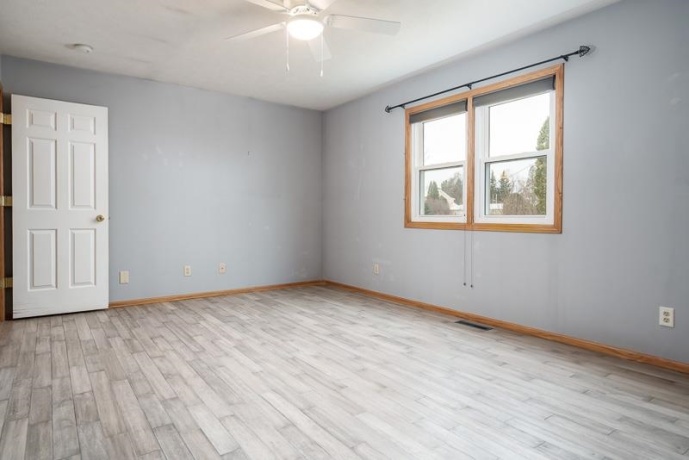 212 ROYAL, BELVIDERE, Illinois 61008, 3 Bedrooms Bedrooms, ,2 BathroomsBathrooms,House,For Sale,ROYAL,202601134