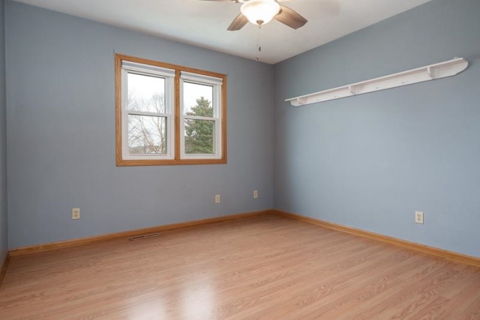 212 ROYAL, BELVIDERE, Illinois 61008, 3 Bedrooms Bedrooms, ,2 BathroomsBathrooms,House,For Sale,ROYAL,202601134