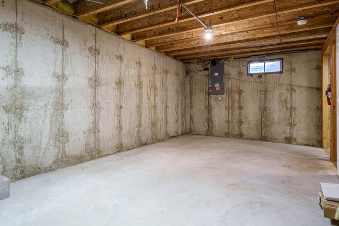 212 ROYAL, BELVIDERE, Illinois 61008, 3 Bedrooms Bedrooms, ,2 BathroomsBathrooms,House,For Sale,ROYAL,202601134