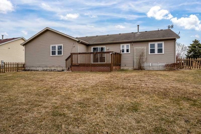 212 ROYAL, BELVIDERE, Illinois 61008, 3 Bedrooms Bedrooms, ,2 BathroomsBathrooms,House,For Sale,ROYAL,202601134