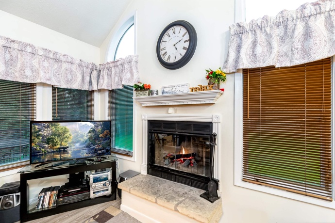 41 Spring Creek, GALENA, Illinois 61036, 2 Bedrooms Bedrooms, ,2 BathroomsBathrooms,Condominium,For Sale,Spring Creek,202601133