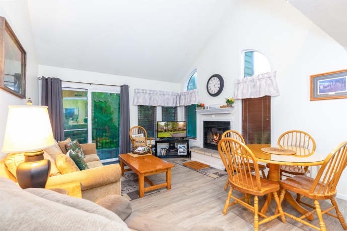 41 Spring Creek, GALENA, Illinois 61036, 2 Bedrooms Bedrooms, ,2 BathroomsBathrooms,Condominium,For Sale,Spring Creek,202601133