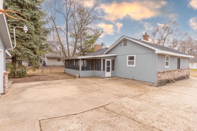 832 Taft, ROCKFORD, Illinois 61109, 3 Bedrooms Bedrooms, ,1 BathroomBathrooms,House,For Sale,Taft,202601137