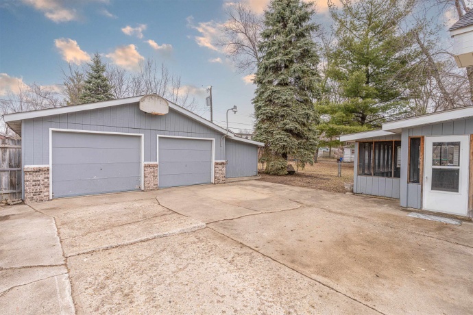 832 Taft, ROCKFORD, Illinois 61109, 3 Bedrooms Bedrooms, ,1 BathroomBathrooms,House,For Sale,Taft,202601137