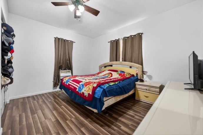 922 Lincoln, ROCHELLE, Illinois 61068, ,2 Units,For Sale,Lincoln,202601136