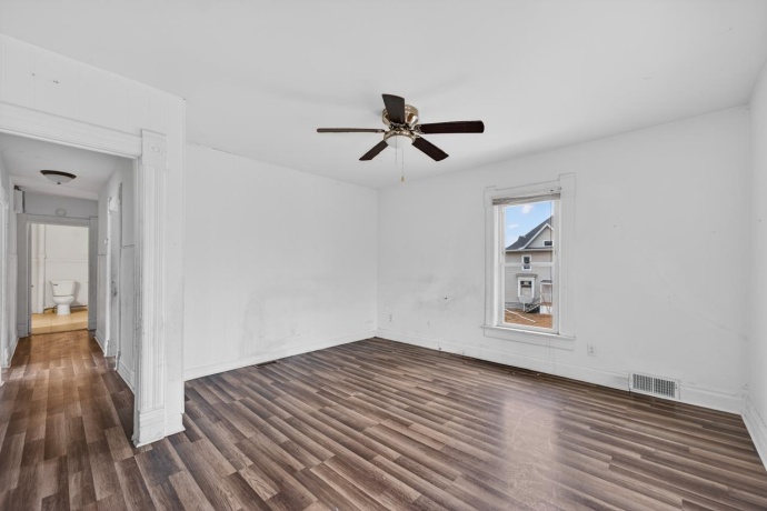 922 Lincoln, ROCHELLE, Illinois 61068, ,2 Units,For Sale,Lincoln,202601136