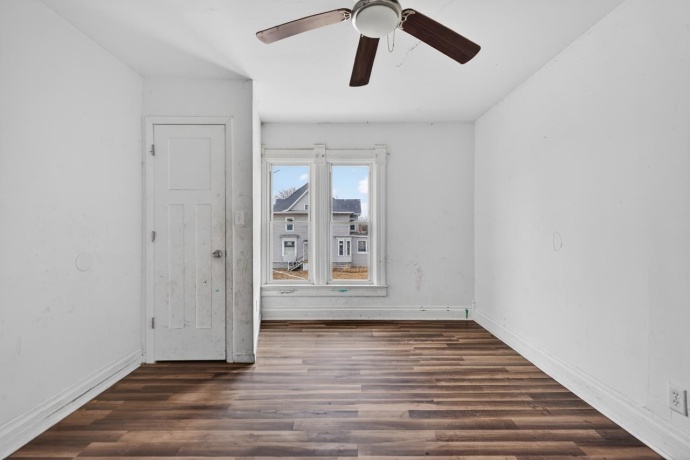 922 Lincoln, ROCHELLE, Illinois 61068, ,2 Units,For Sale,Lincoln,202601136