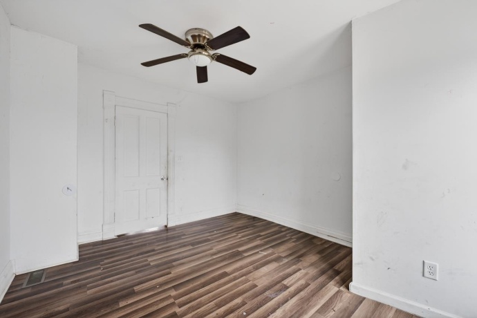 922 Lincoln, ROCHELLE, Illinois 61068, ,2 Units,For Sale,Lincoln,202601136